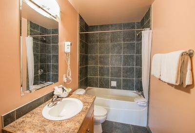 Podollan Rez-idence Fort McMurray Suite Bathroom Interior